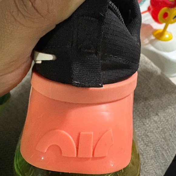 Nike Black and Orange Sneakers with Air Max Design - Picture 7 of 9